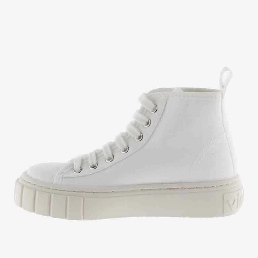 ASOS DESIGN Wide Fit Dizzy lace up sneakers in white | ASOS